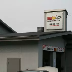 Bild von Rad Air Complete Car Care and Tire Center - Akron