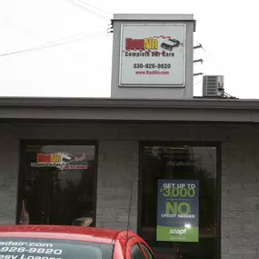 Bild von Rad Air Complete Car Care and Tire Center - Akron