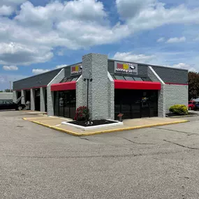 Bild von Rad Air Complete Car Care and Tire Center - Seven Hills