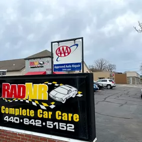 Bild von Rad Air Complete Car Care and Tire Center - Parma Heights