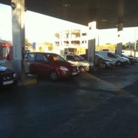 estacion-de-servicio-los-robles-gasolina-03.jpg