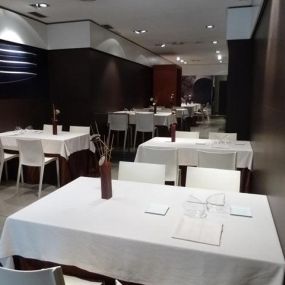 restaurant-lluerna-mesas-02.jpg