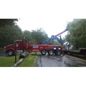 D & E Service Center 24-Hour Light, Medium, Heavy Duty Towing and Recovery Services