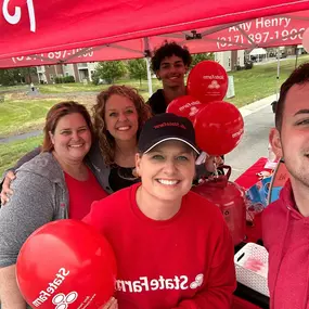 ????????‍???????? Safety Day at Fishers Farmers Market! ????????‍????????
Hey everyone, it's Amy Henry, your local State Farm agent! ????????
What an incredible day we had at the Fishers Farmers Market today for Safety Day! ????????????‍????‍????‍???? We're all about protecting what matters most, and that includes your safety on the road and at home. ????????
We had a blast sharing important safety tips and information with our amazing community. From car seat safety checks to home security advi