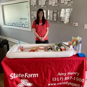We had a blast at Avery Point Apartments. We enjoyed giving boba and quotes to all the tenants who stopped by!