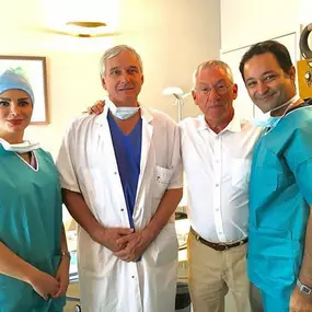 Bild von Dr Eric BONAFOS Chirurgien Esthétique Montpellier Chirurgie de la face et du cou