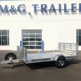 Floe Trailers provide endless tie downs, light weight construction, aluminum rims, galvanized axle and much more! Combine this with a 10 year warranty this bad boys are built proof!