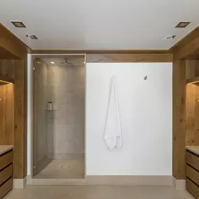 Aman LeMelezin Chambre Melezin