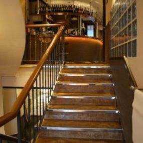 pizzeria-los-molinos-escaleras-02.jpg