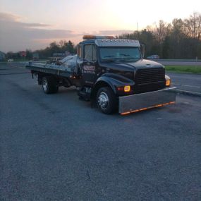 Bild von Howard's Heavy Towing And Recovery