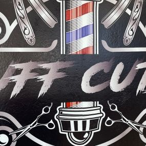 Bild von Val Tuff Cuts