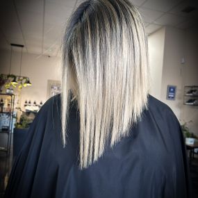 adrian_salgado_naron_peluqueria_melena_mechas.jpg