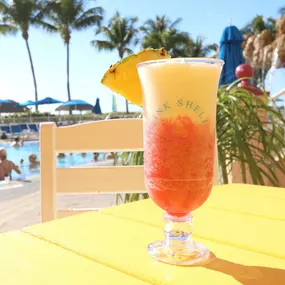 Bild von Bongo's Bar & Grille - Pink Shell Beach Resort