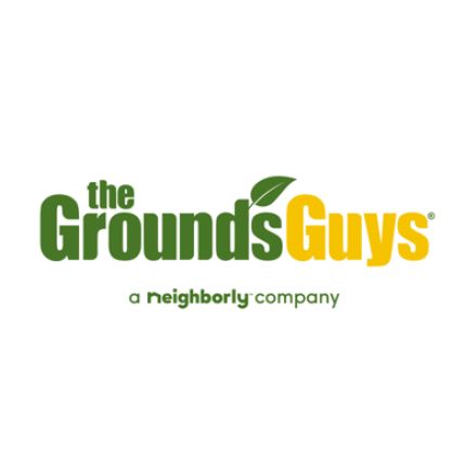 Logotyp från The Grounds Guys of Wichita