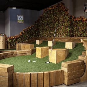 Bild von Balls&Clubs - Indoor-Minigolf in München