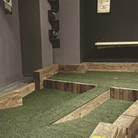 Bild von Balls&Clubs - Indoor-Minigolf in München