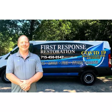 Logo von First Response Restoration Wisconsin | Water | Roofing | Mold | Siding | Gutters