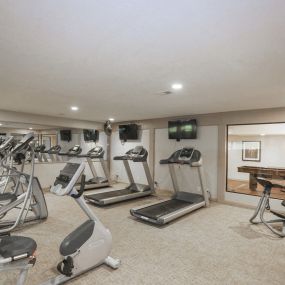 Gym at The Ridge Overland Park