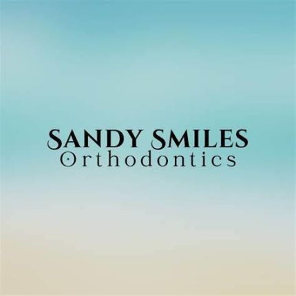Logotipo de Sandy Smiles Orthodontics
