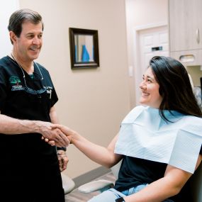 Great Oaks Dentistry
1532 N Walnut Avenue, 
New Braunfels, TX, 78130
(830) 625-2583
https://www.greatoaksdentists.com

Patient-centered dental care is the heart of our practice in New Braunfels