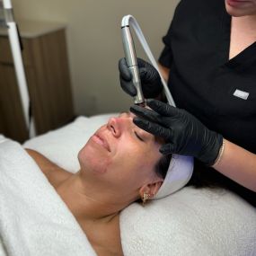 Facials for Glowy Skin at C10 Wellness