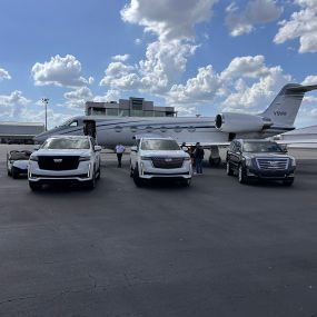 When it comes to airport transportation in Orlando, comfort and style are key. Whether you’re departing or arriving, the right transportation can make all the difference. We understand that the last thing you want to worry about after a flight is finding a reliable vehicle to take you to your destination.