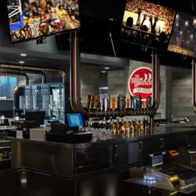 Walking into Brew Brothers at Eldorado Reno Resort Hotel & Casino feels like a home. The relaxed atmosphere makes it a great place to listen to live music and enjoy your favorite comfort food paired with a frosty craft beer. Come as you are, everyone is welcome. v