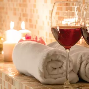 Escape to a place of total relaxation and comfort in thee Reflections Spa at Planet Hollywood. Book any 50-minute service for Wednesdays and get a complimentary glass of red or white wine to enjoy in our beautiful spa.