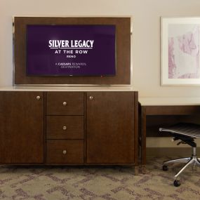 Silver Legacy Reno Row Room Desk Image Medium-dtltpt-s1-1826-d1-01