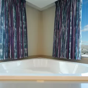 Silver Legacy Resort Hotel & Casino in Reno, NV - Spa Tub Hotel Room