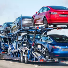 Sky Auto Shipping provides professional and reliable auto shipping services for all your vehicle transport needs. With our experienced team and modern transport solutions, we ensure the safe and secure delivery of your vehicle to your desired destination, whether it's across the state or across the country.