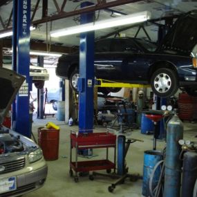 Since 1976, Gowen’s Automotive Repair has been meeting and exceeding our customers’ expectations. We believe that doing an honest job for our customers is just good business. We are known as “The Professionals” when it comes to auto repair. Our technicians have the experience, knowledge, and expertise to diagnose and repair your automobile.