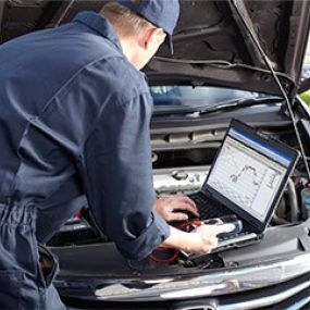 We use state of the art technology and give you a TRUE picture of your vehicle. Every vehicle gets a complete digital courtesy check inspection to make sure you and your family are going to have a safe travel whether to the store or cross country.