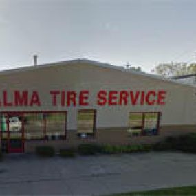 Alma Tire had its humble beginnings in the heart of old downtown Mt. Pleasant, MI. The building -constructed sometime in the 1930’s and originally known as Bill Murray’s Garage- was eventually purchased in part by Richard Grace and his wife, Mary in 1957. For a 25% stake in the business, they put up $2000 – their life’s savings – changed the name to Mt. Pleasant Tire Service and poured everything they had into making their new venture a success.