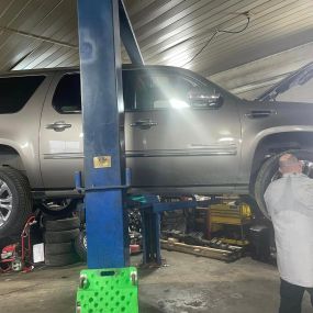 Our certified mechanics at Peche Automotive in Kernersville, NC, are the experts you can rely on to diagnose and fix any car-related problems. Experience peace of mind knowing your vehicle is in capable hands.