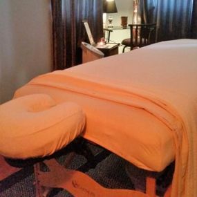 Bild von Illinois Valley Therapeutic Massage and Yoga Studio