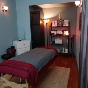 Bild von Illinois Valley Therapeutic Massage and Yoga Studio