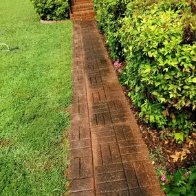 Our power washing services provide a thorough and effective cleaning solution for a wide range of surfaces. Grime Pros Soft Wash LLC uses powerful equipment to remove stubborn dirt and debris, leaving surfaces looking brand new.