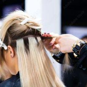 Bild von Bang Blow Beauty Bar, Hair Salon & Hair Extensions Specialist.