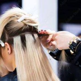 Bild von Bang Blow Beauty Bar, Hair Salon & Hair Extensions Specialist.