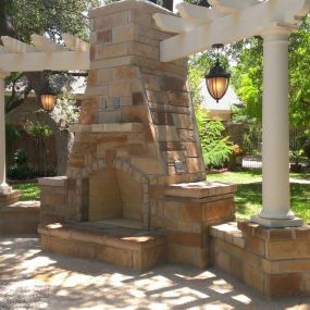 Professional San Antonio Outdoor Fireplace Installation Company | Free Estimate (210) 380-5521