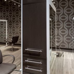 Bild von Ecco Salon - Waunakee