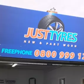 Bild von JUST TYRES ( NW) LTD