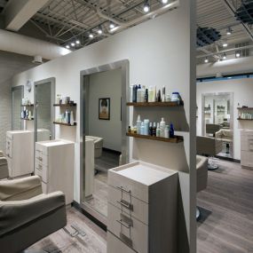 Bild von Ecco Salon - Fitchburg