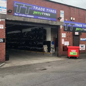 Trade Tyres | Blackburn Tyres