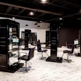 Top Hair Salon in Linthicum Heights, MD For Hair Color, Blonding, Balayage, Treatments & More