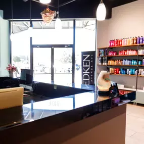 Top Hair Salon in Linthicum Heights, MD For Redken Hair Color and Blonding
