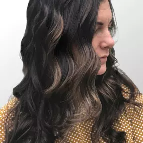 Face Framing Balayage and Highlights Salon in Linthicum Heights, MD
