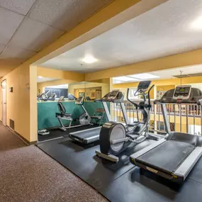 Gym at Altamont Apartments in Rohnert Park, CA 94928