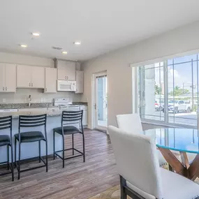 Dining Area at Heron Ridge Apartments